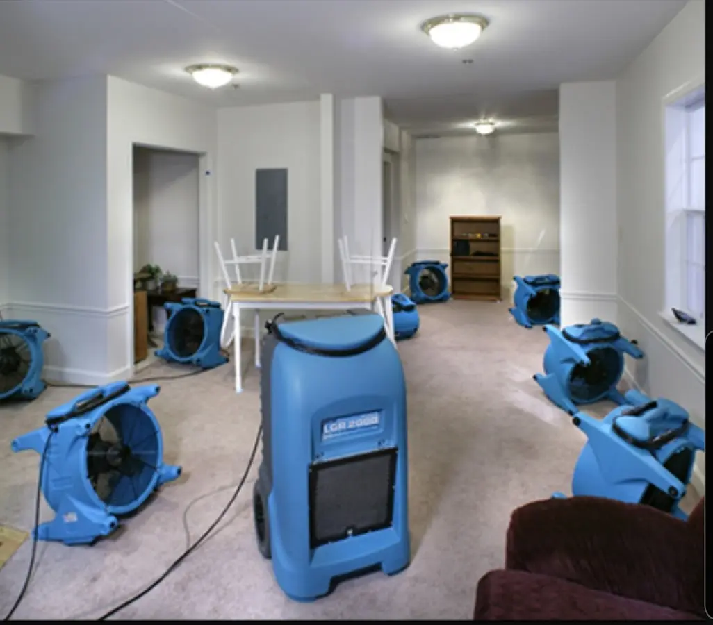 Air movers and dehumidifier setup for Water Extraction & Removal in Lewisburg